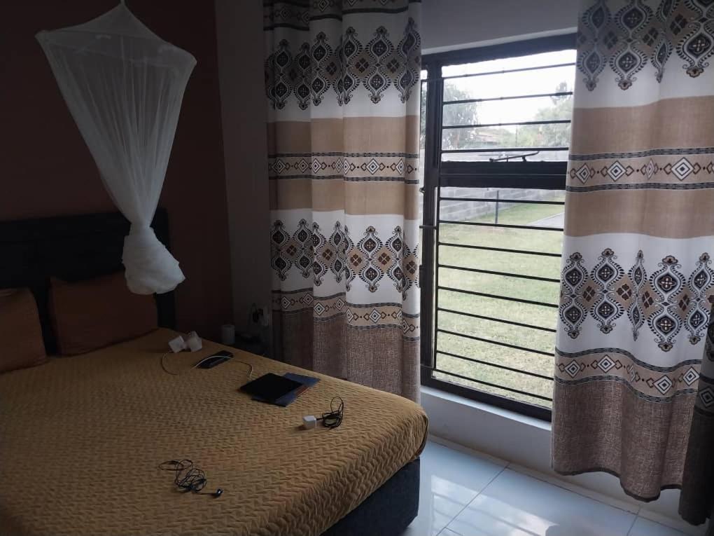 Emmrose Apartments Chingola Eksteriør billede