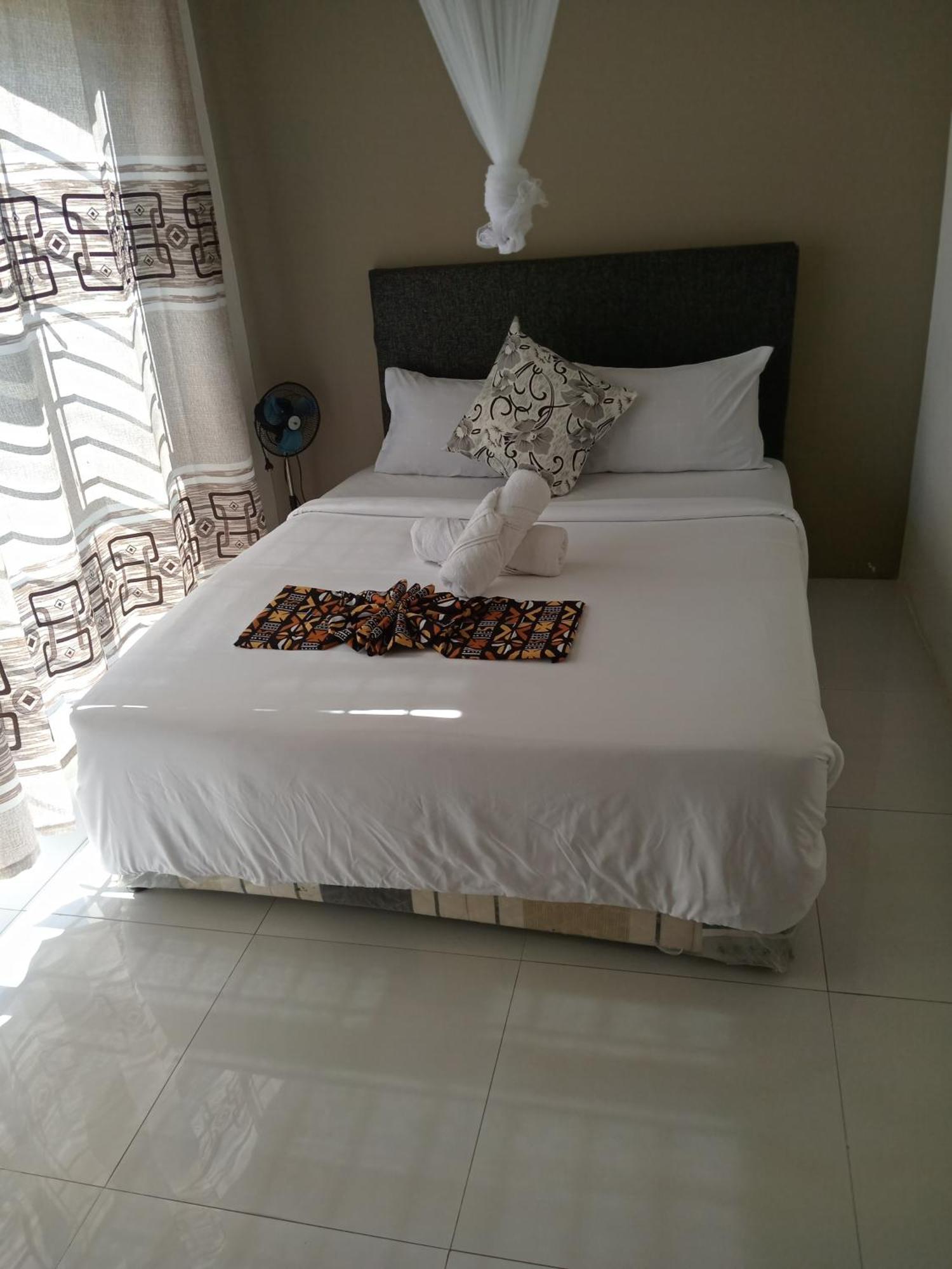 Emmrose Apartments Chingola Eksteriør billede